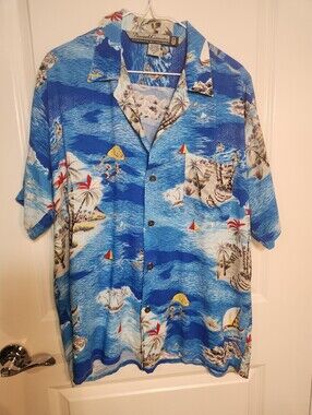 Pineapple Connection Blue Tropical Island Print Short-Sleeve Button-Up Shirt